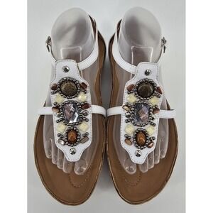 Earth Shoes Enchanting Women's 8.5 Sandals White Beaded T-Strap Boho Chic Retro